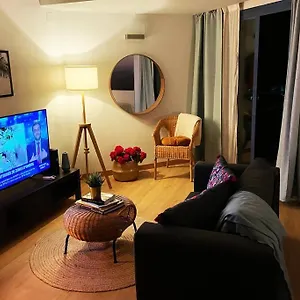 cozy-renovated-studio-located-in-centre-of-benalmadena.hotelsinnerja.org/